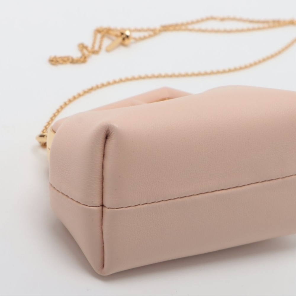 Authentic Fendi Fast Chain Shoulder Bag - Picture 4 of 9